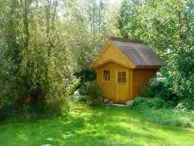 Reetdachhaus Holunder 4 Puddemin